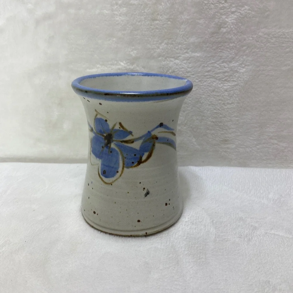 VTG Studio‎ Pottery Speckled Stoneware Vase Blue Floral Signed Makeup Brushes